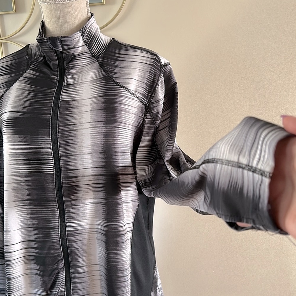 TekGrear - Drytex woman’s Black and Gray Striped Zip-Up Athletic jacket size XL - Picture 5 of 12